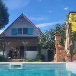 Appartement Private With Own Pool And Huge Garden, 150m To Longest Free At Balaton