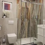 Appartement Private With Own Pool And Huge Garden, 150m To Longest Free At Balaton