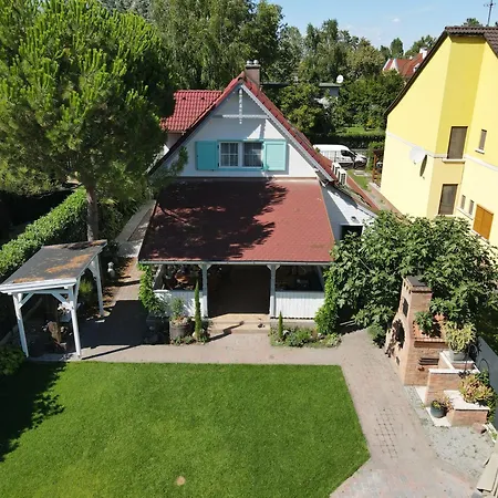 Private With Own Pool And Huge Garden, 150m To Longest Free At Balaton Appartement Zamárdi