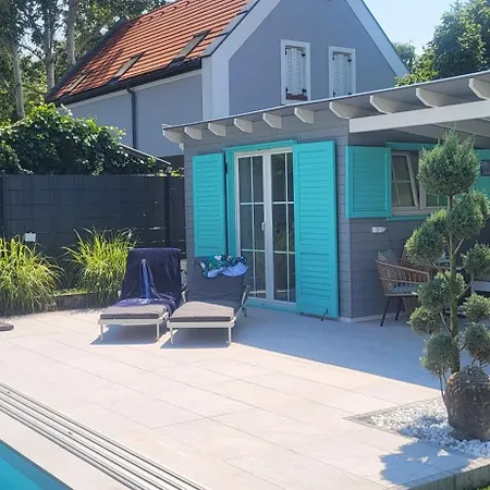 Private With Own Pool And Huge Garden, 150m To Longest Free At Balaton Апартаменты Замарди
