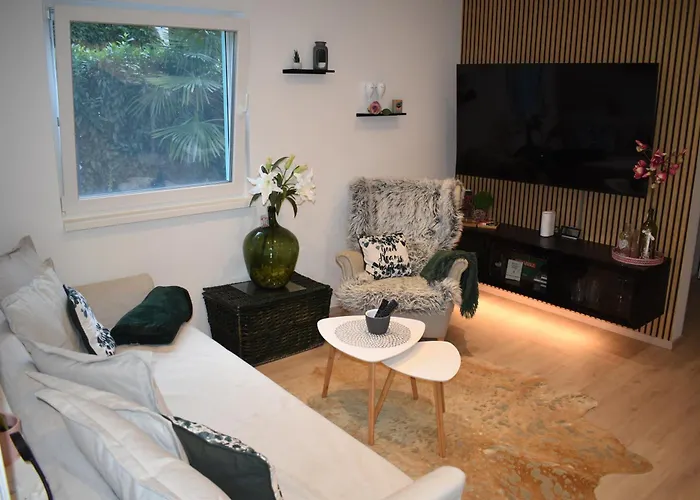 Private With Own Pool And Huge Garden, 150m To Longest Free At Balaton