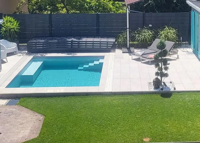 Private With Own Pool And Huge Garden, 150m To Longest Free At Balaton Appartement Zamárdi
