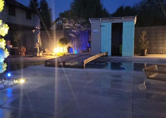 Private With Own Pool And Huge Garden, 150m To Longest Free At Balaton