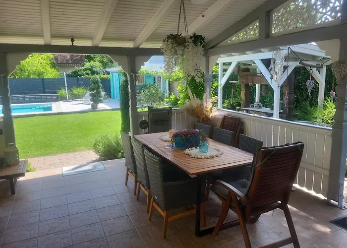 Lejlighed Private With Own Pool And Huge Garden, 150m To Longest Free At Balaton Zamárdi